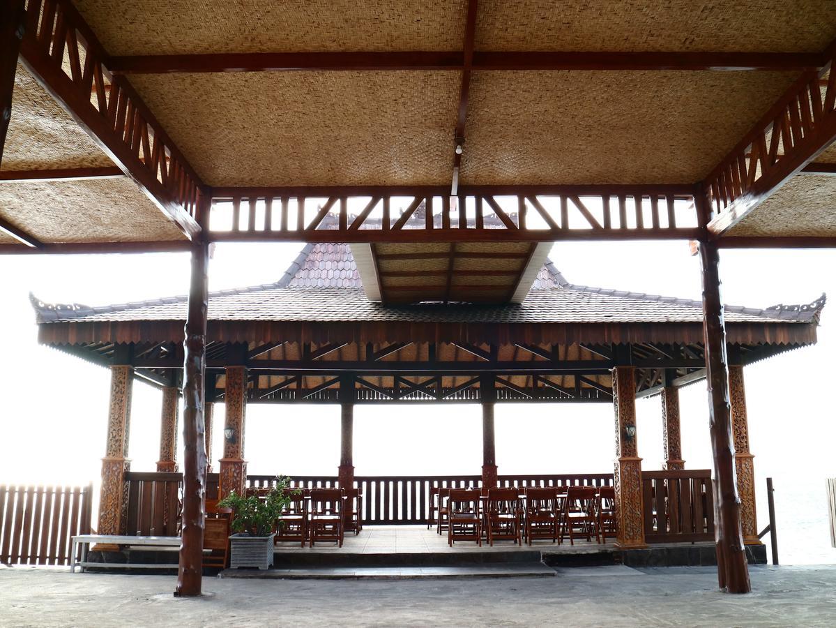 Watu Dodol Hotel & Restaurant Banyuwangi  Exterior foto